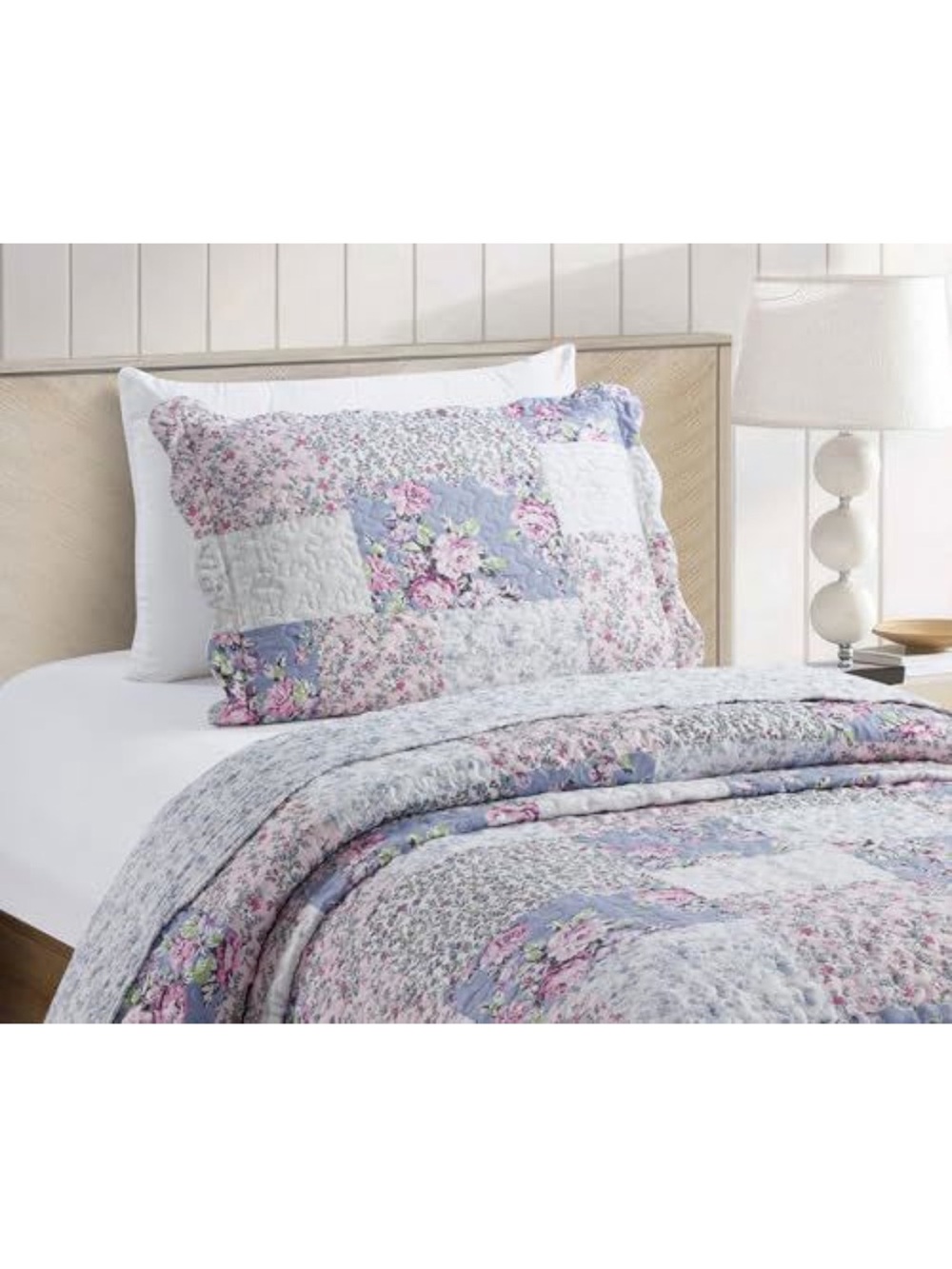 Floral Patchwork Quilt Set - Lavender & Cream - Picture 3 of 3